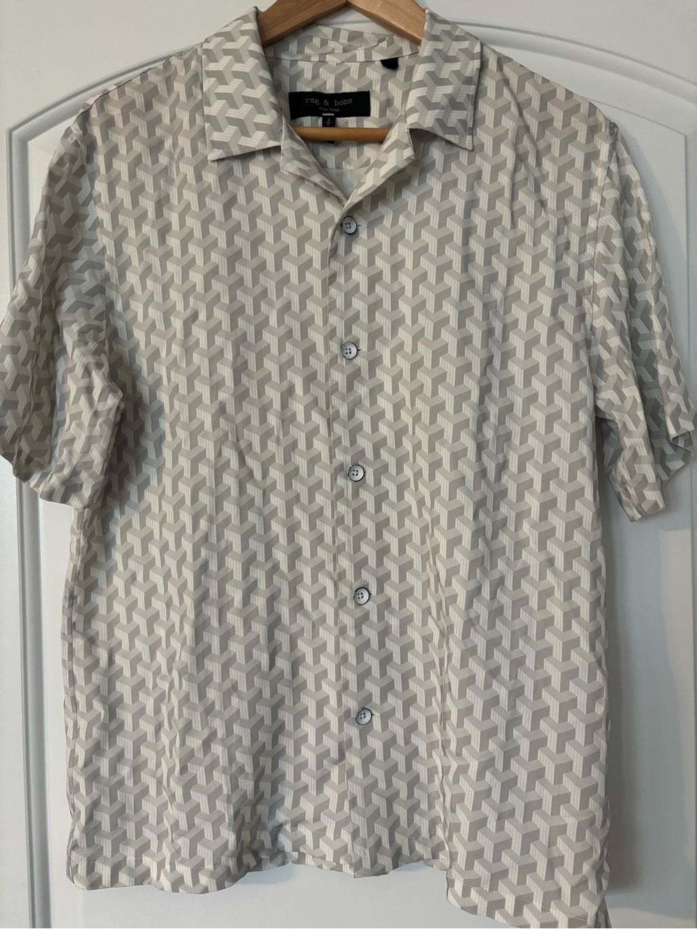 rag & bone Avery White Geo Printed Crepe Camp Shirt Short Sleeve Mens Size Small